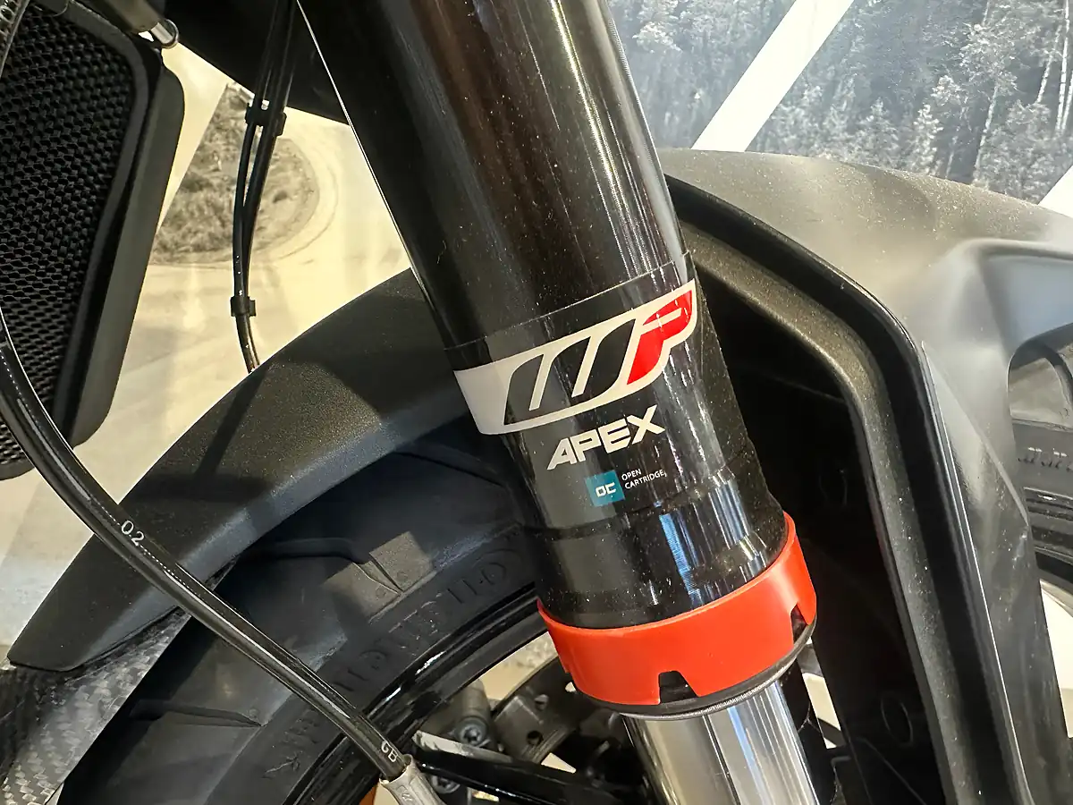 Used 2022 Ktm 890 Duke Black and Orange - Interior and Exterior details 15