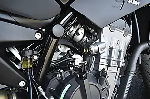 Used 2022 Ktm 890 Duke Naked Black - Interior and Exterior details 12