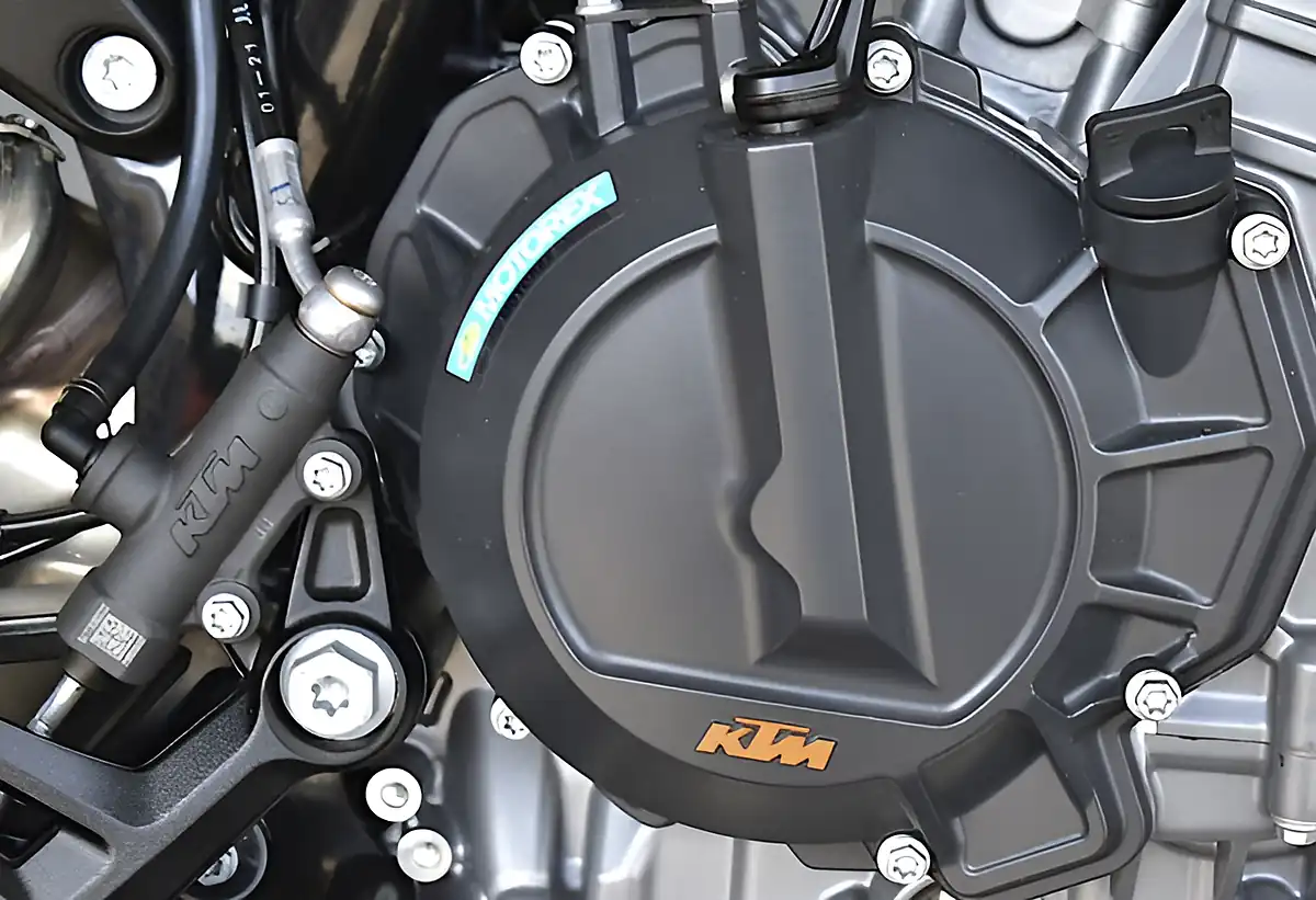 Used 2022 Ktm 890 Duke Naked Black - Interior and Exterior details 9