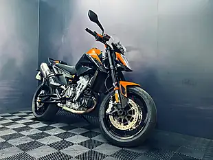 Used 2022 Ktm 890 Duke Orange - Interior and Exterior details 4