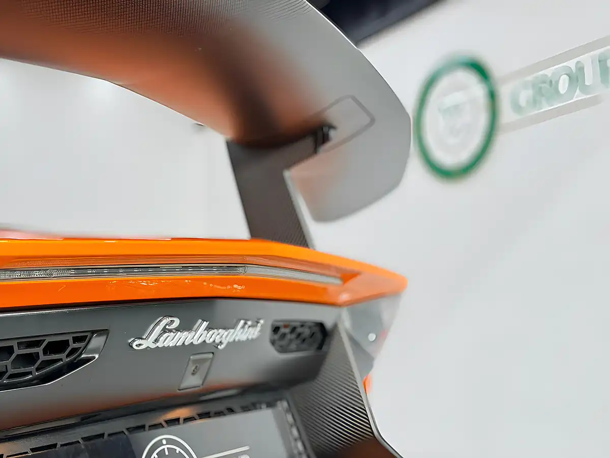 Used 2022 Lamborghini Aventador Superveloce Orange - Interior and Exterior details 15