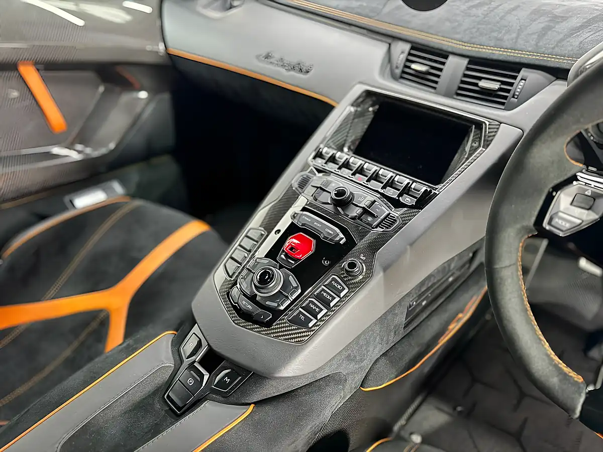 Used 2022 Lamborghini Aventador Superveloce Orange - Interior and Exterior details 19