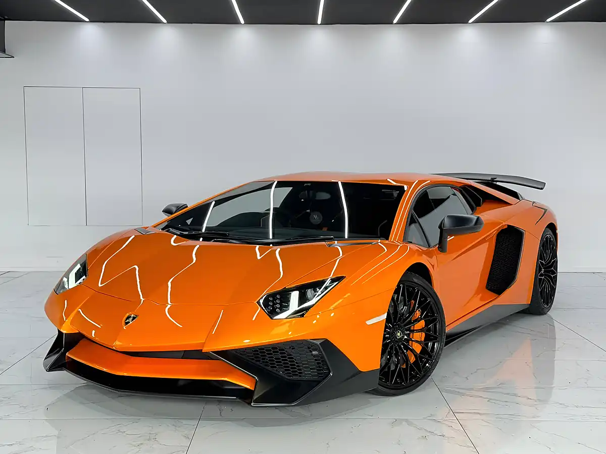 Used 2022 Lamborghini Aventador Superveloce Orange - Interior and Exterior details 2