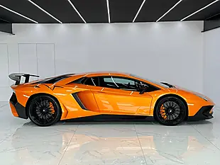 Used 2022 Lamborghini Aventador Superveloce Orange - Interior and Exterior details 4