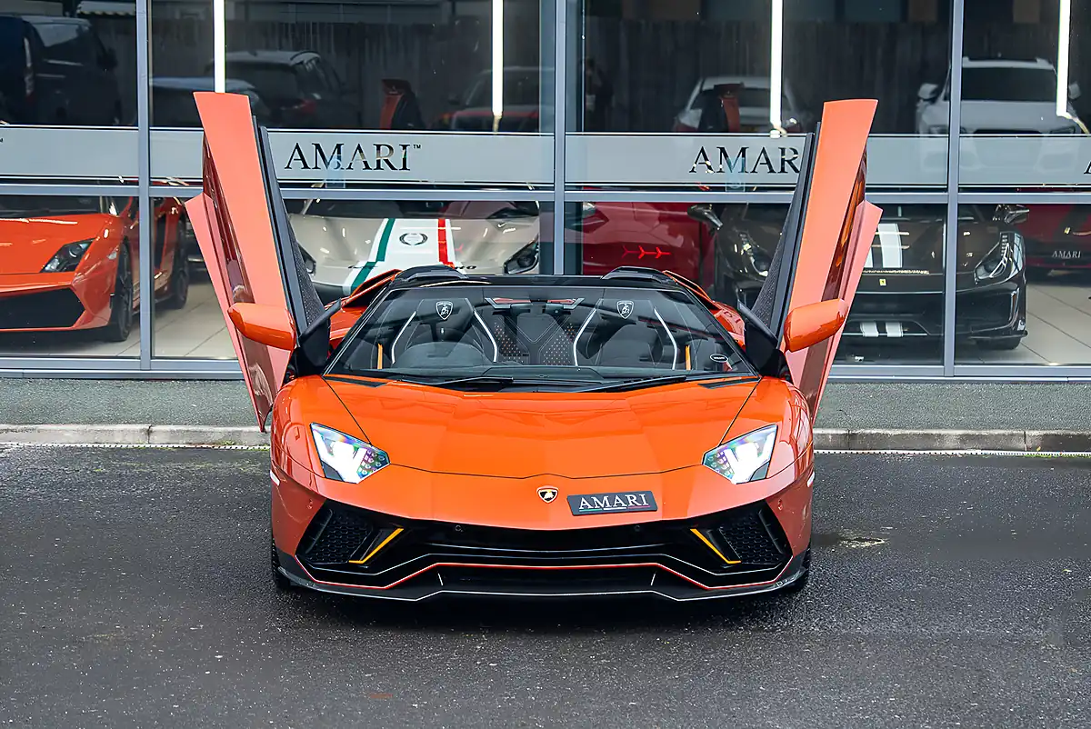 Used 2022 Lamborghini Aventador Ultimae Roadster Arancio Bruciato - Interior and Exterior details 18