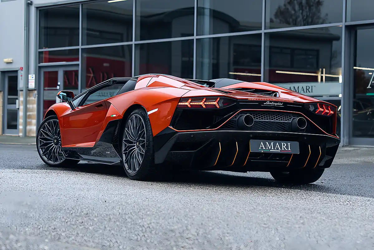 Used 2022 Lamborghini Aventador Ultimae Roadster Arancio Bruciato - Interior and Exterior details 19