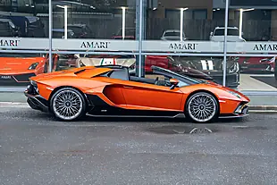Used 2022 Lamborghini Aventador Ultimae Roadster Arancio Bruciato - Interior and Exterior details 4