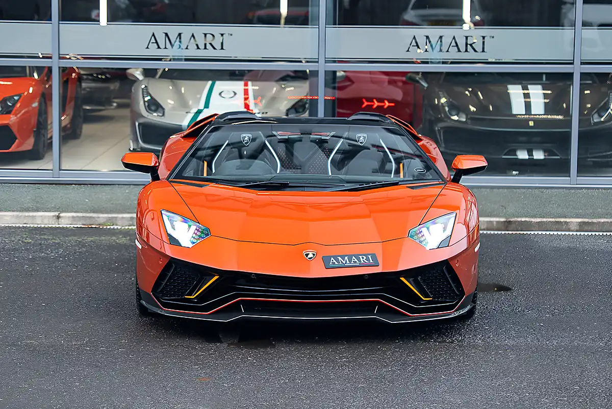Used 2022 Lamborghini Aventador Ultimae Roadster Arancio Bruciato - Interior and Exterior details 6