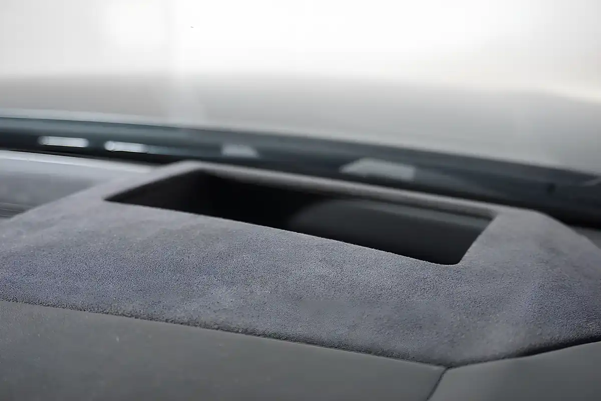 Used 2022 Lamborghini Urus Forge Carbon Edition Black - Interior and Exterior details 13
