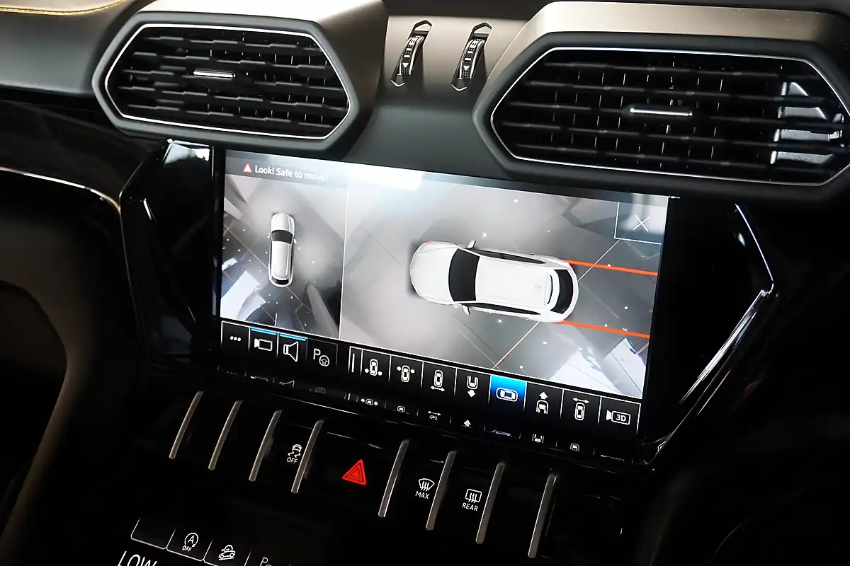Used 2022 Lamborghini Urus Forge Carbon Edition Black - Interior and Exterior details 14