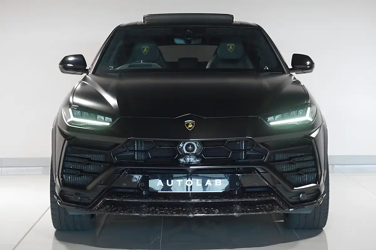 Used 2022 Lamborghini Urus Forge Carbon Edition Black - Interior and Exterior details 5