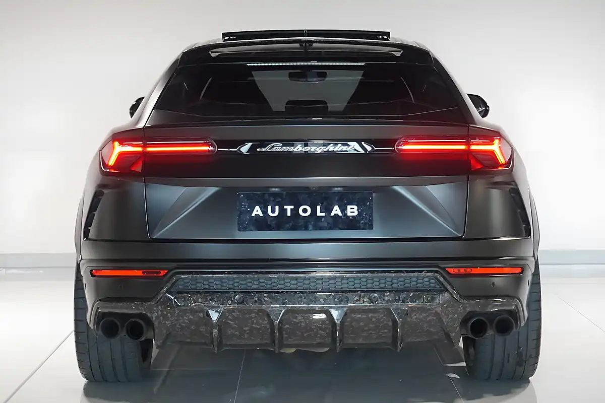 Used 2022 Lamborghini Urus Forge Carbon Edition Black - Interior and Exterior details 6