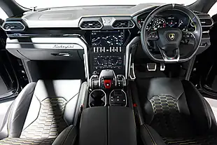 Used 2022 Lamborghini Urus Forge Carbon Edition Black - Interior and Exterior details 7