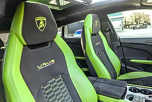 Used 2022 Lamborghini Urus Pearl Capsule Green - Interior and Exterior details 12