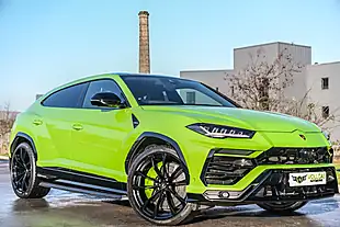 Used 2022 Lamborghini Urus Pearl Capsule Green - Interior and Exterior details 15