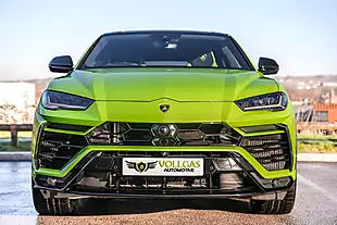 Used 2022 Lamborghini Urus Pearl Capsule Green - Interior and Exterior details 7