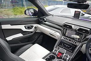 Used 2022 Lamborghini Urus Viola Pasifae - Interior and Exterior details 15