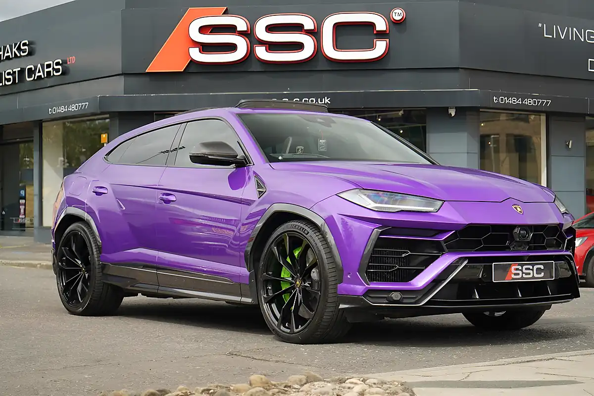 Used 2022 Lamborghini Urus Viola Pasifae - Interior and Exterior details 3