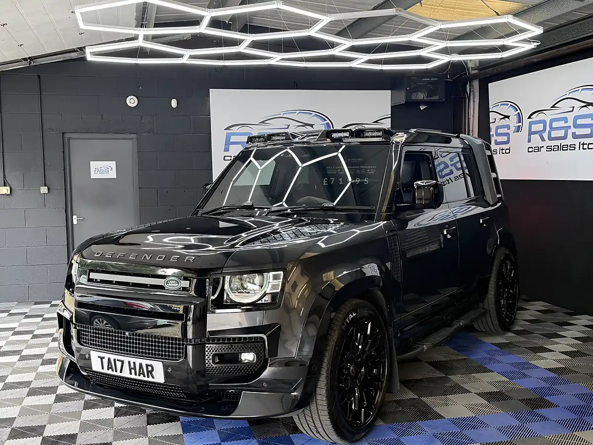 Used 2022 Land Rover Defender 110 Carpathian Edition Grey - Interior and Exterior details 8