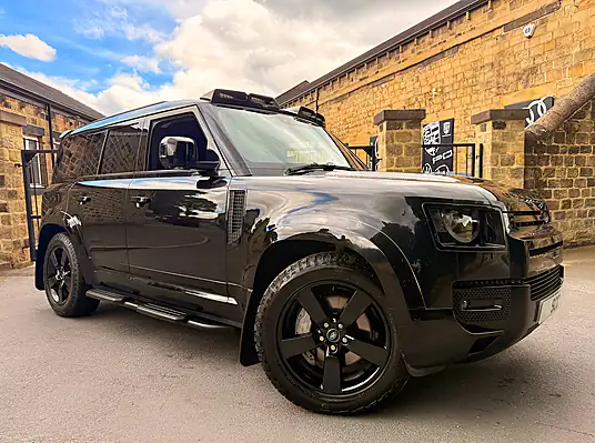 2022 Land Rover Defender 110 D300 HSE Hard Top