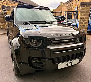 Used 2022 Land Rover Defender 110 Hse Hard Top Santorini Black - Interior and Exterior details 5