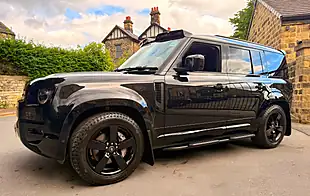 Used 2022 Land Rover Defender 110 Hse Hard Top Santorini Black - Interior and Exterior details 7