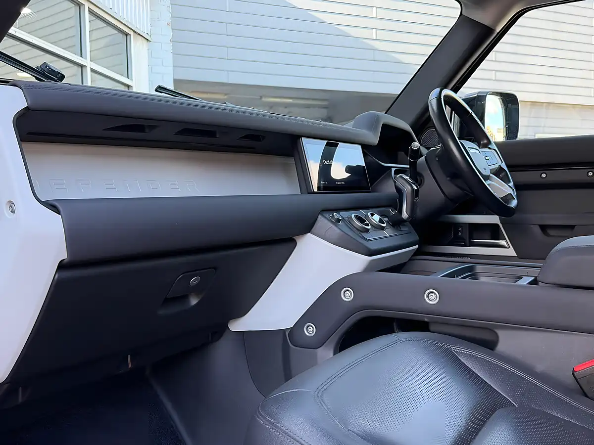 Used 2022 Land Rover Defender 110 Se Black - Interior and Exterior details 12