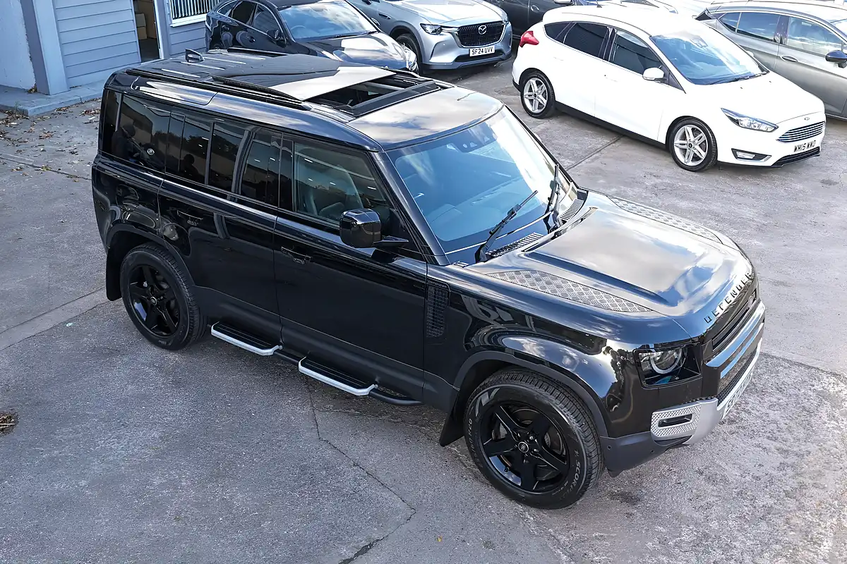 Used 2022 Land Rover Defender 110 Se Black - Interior and Exterior details 2