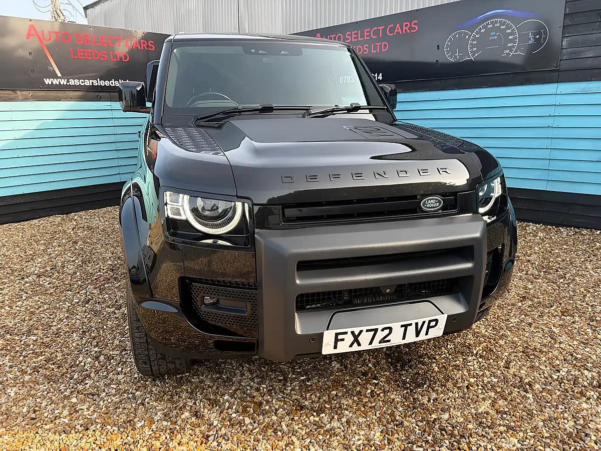 Used 2022 Land Rover Defender 110 Se Hard Top Santorini Black - Interior and Exterior details 10