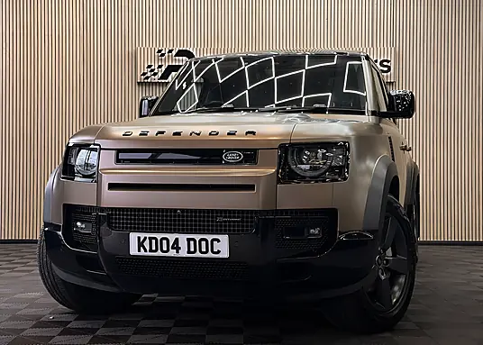 2022 Land Rover Defender 110 X-Dynamic HSE D300