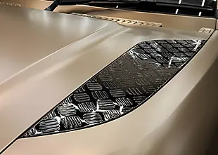 Used 2022 Land Rover Defender 110 X-Dynamic Hse Brown - Interior and Exterior details 11