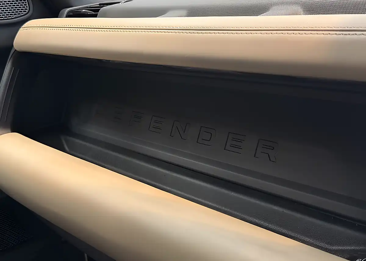 Used 2022 Land Rover Defender 110 X-Dynamic Hse Brown - Interior and Exterior details 16