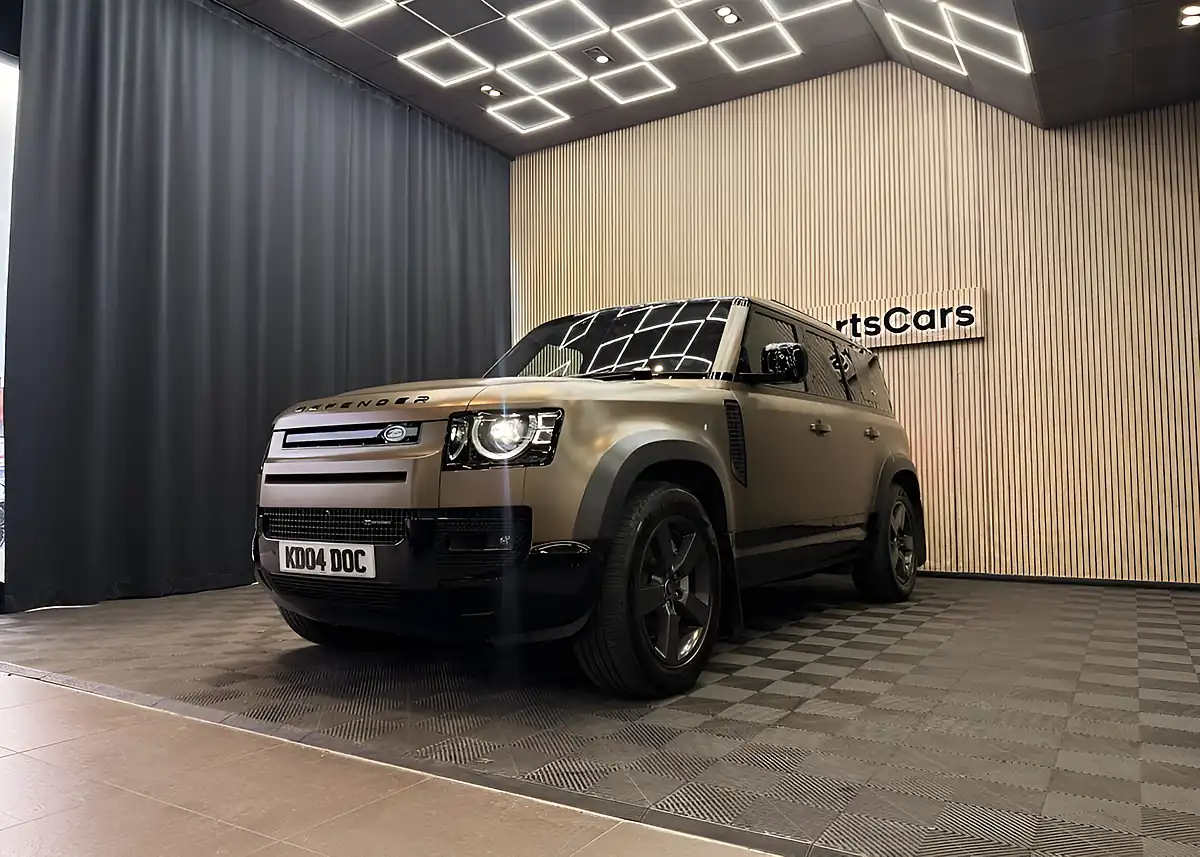 Used 2022 Land Rover Defender 110 X-Dynamic Hse Brown - Interior and Exterior details 6
