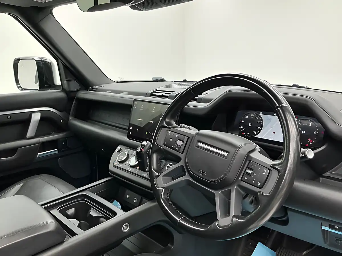 Used 2022 Land Rover Defender 110 X-Dynamic Hse Eiger Grey - Interior and Exterior details 10