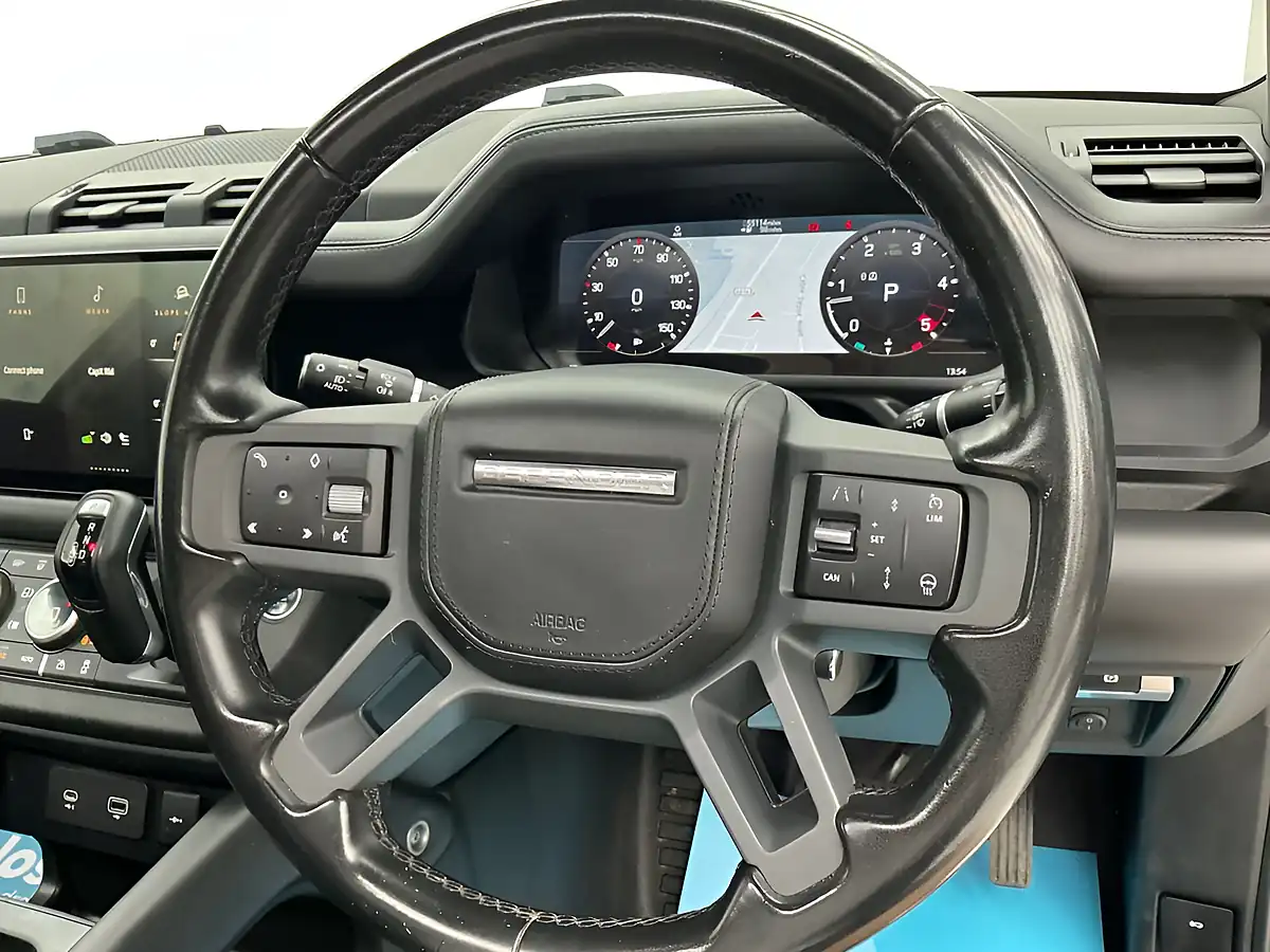 Used 2022 Land Rover Defender 110 X-Dynamic Hse Eiger Grey - Interior and Exterior details 11