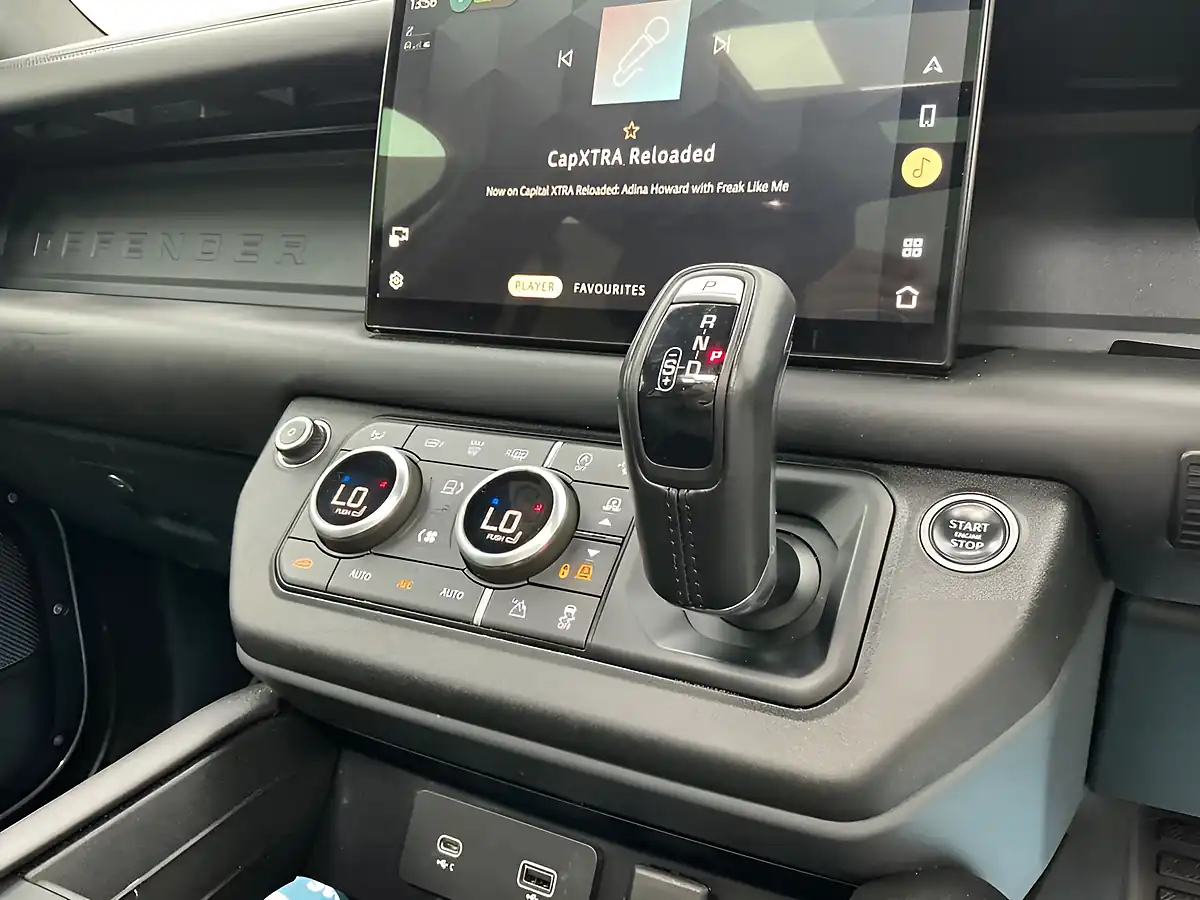 Used 2022 Land Rover Defender 110 X-Dynamic Hse Eiger Grey - Interior and Exterior details 14