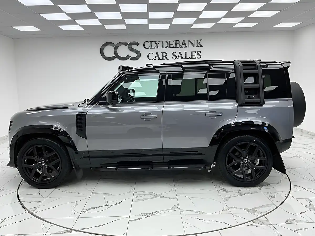 Used 2022 Land Rover Defender 110 X-Dynamic Hse Eiger Grey - Interior and Exterior details 6