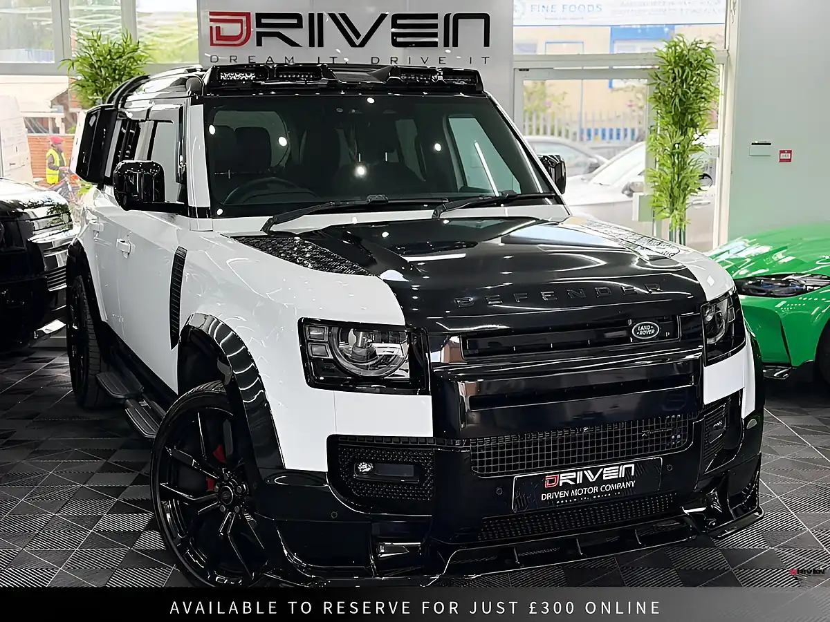 Used 2022 Land Rover Defender 110 X-Dynamic S White - Front View
