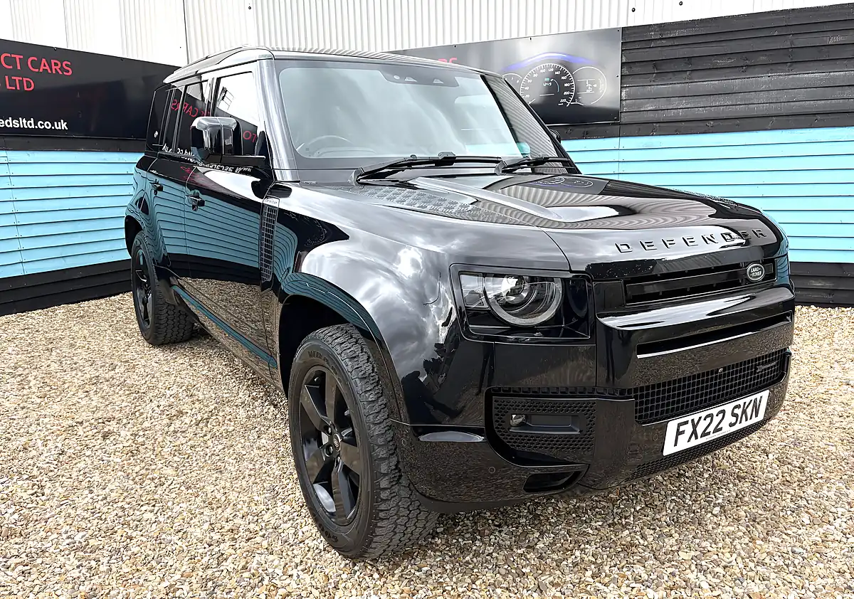 Used 2022 Land Rover Defender 110 X-Dynamic Se Santorini Black - Front View
