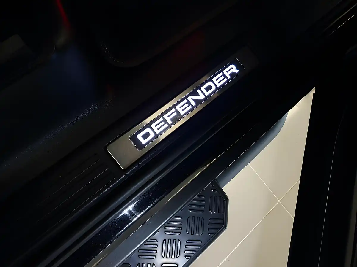 Used 2022 Land Rover Defender 110 Xs Edition Black - Interior and Exterior details 17