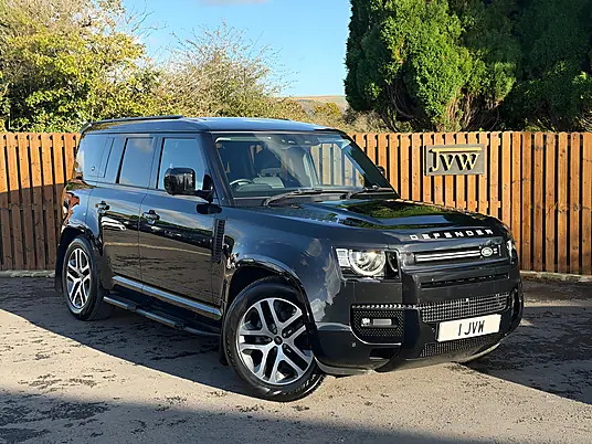 2022 Land Rover Defender 110 D250 XS Edition