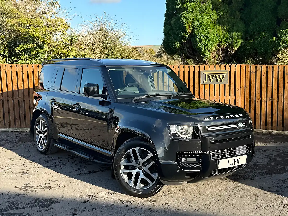 Used 2022 Land Rover Defender 110 Xs Edition Santorini Black Metallic - Interior and Exterior details 18