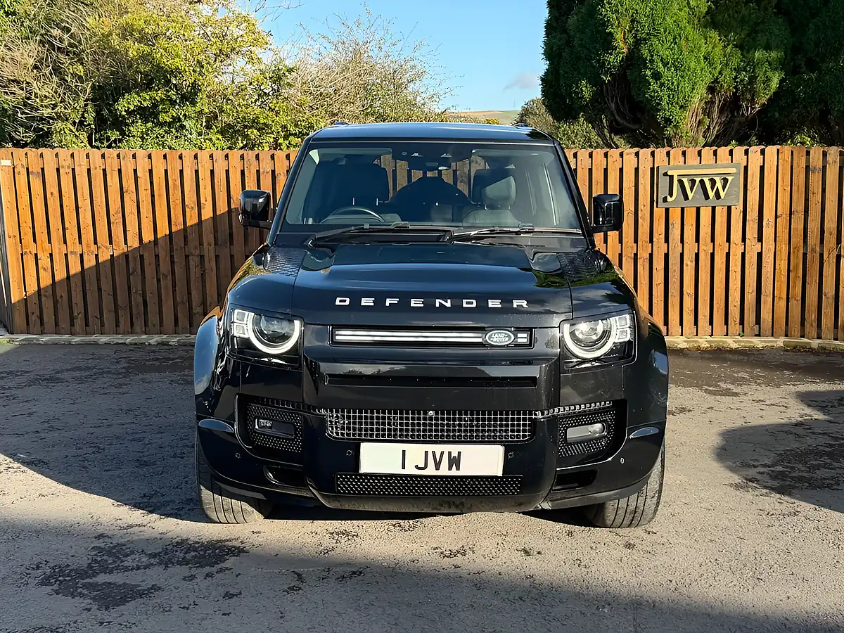 Used 2022 Land Rover Defender 110 Xs Edition Santorini Black Metallic - Interior and Exterior details 3