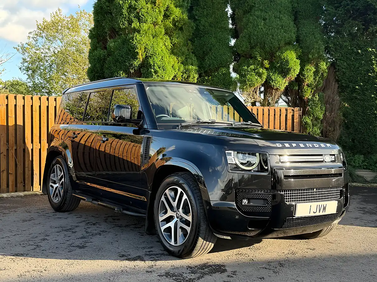 Used 2022 Land Rover Defender 110 Xs Edition Santorini Black Metallic - Interior and Exterior details 4