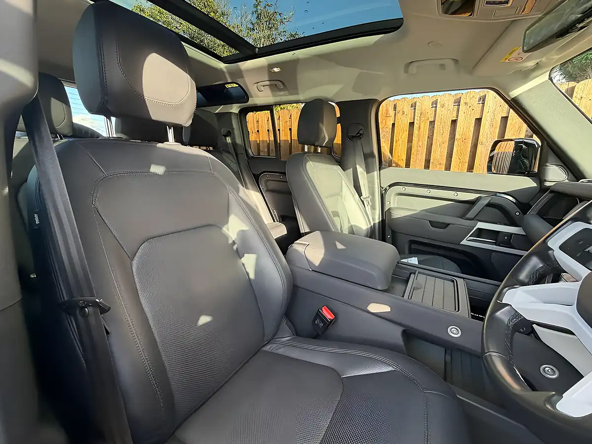 Used 2022 Land Rover Defender 110 Xs Edition Santorini Black Metallic - Interior and Exterior details 5