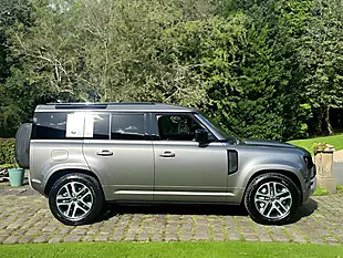 Used 2022 Land Rover Defender 110 Xs Edition Silver - Interior and Exterior details 4