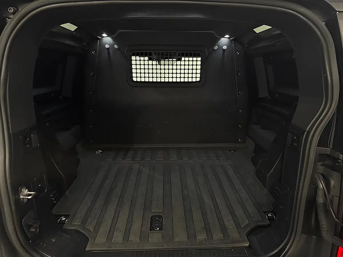 Used 2022 Land Rover Defender 90 Black - Interior and Exterior details 19
