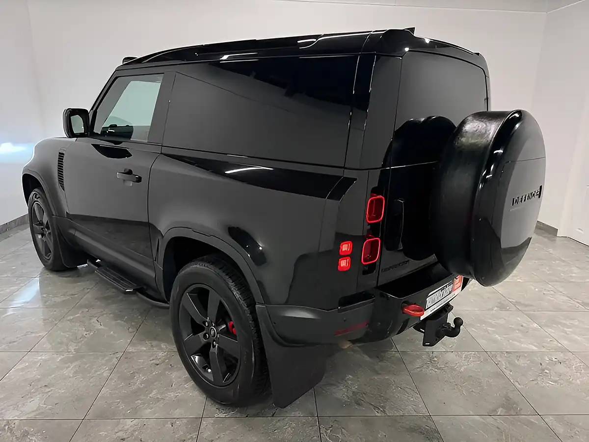 Used 2022 Land Rover Defender 90 Black - Interior and Exterior details 4