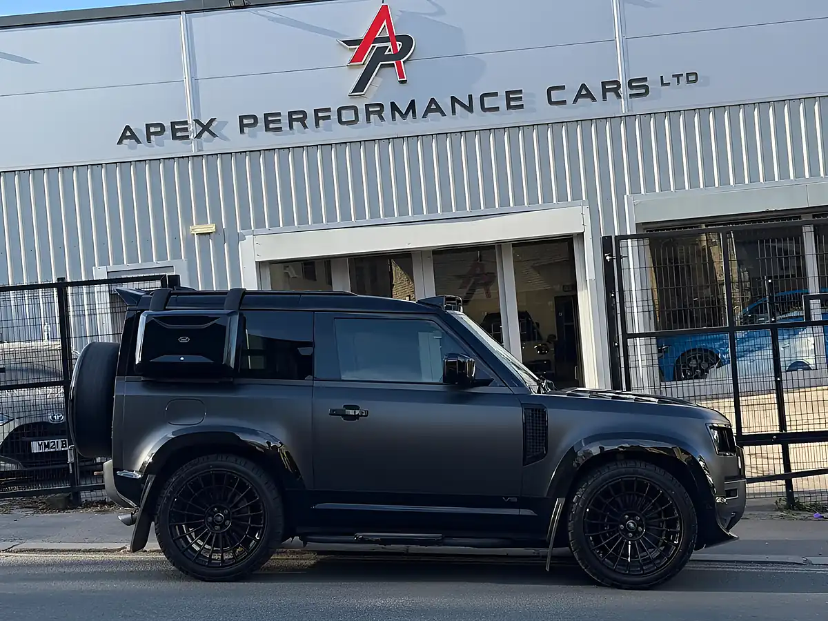 Used 2022 Land Rover Defender 90 Carpathian Edition Grey - Interior and Exterior details 7