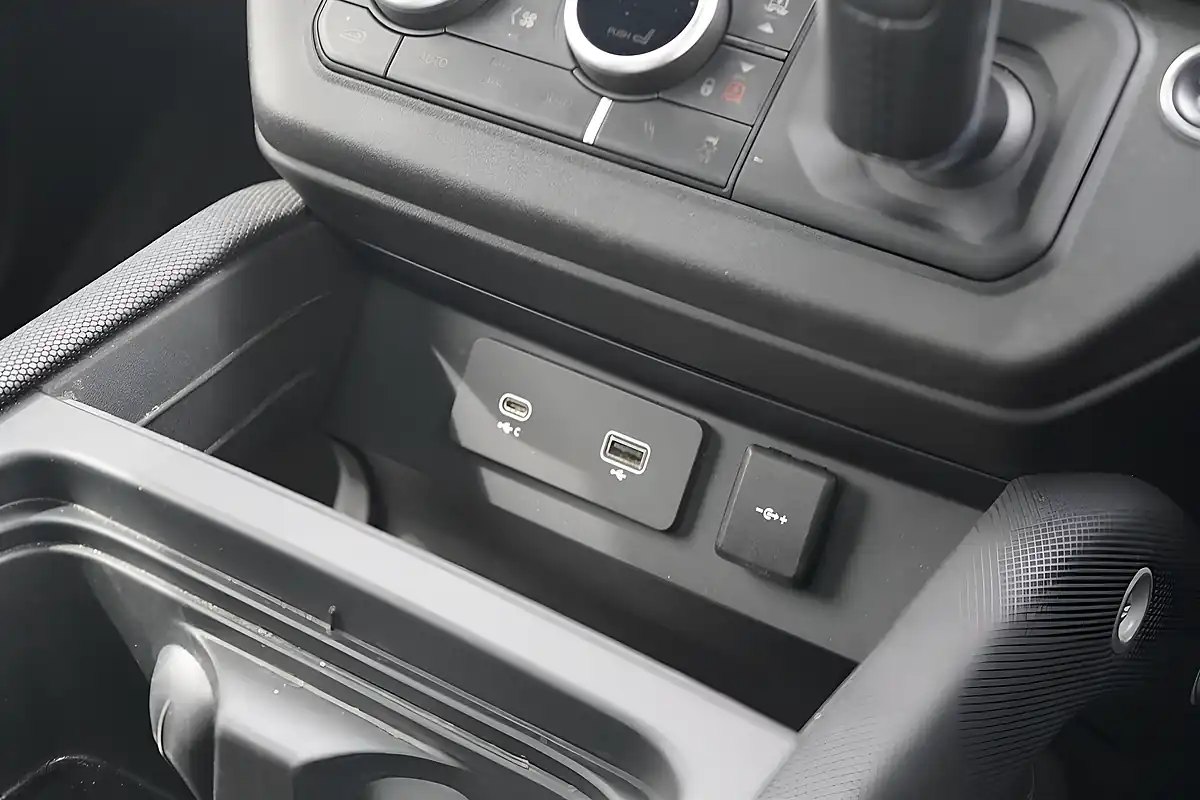 Used 2022 Land Rover Defender 90 Carpathian Edition Grey - Interior and Exterior details 16